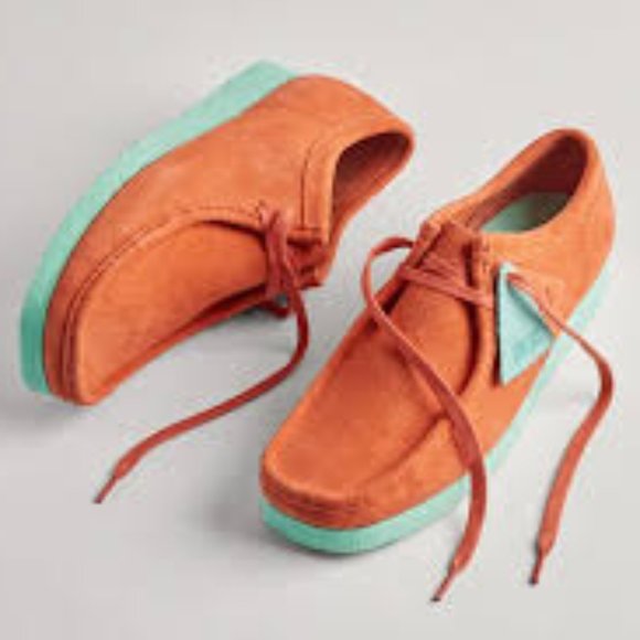 Clarks Wallabee
